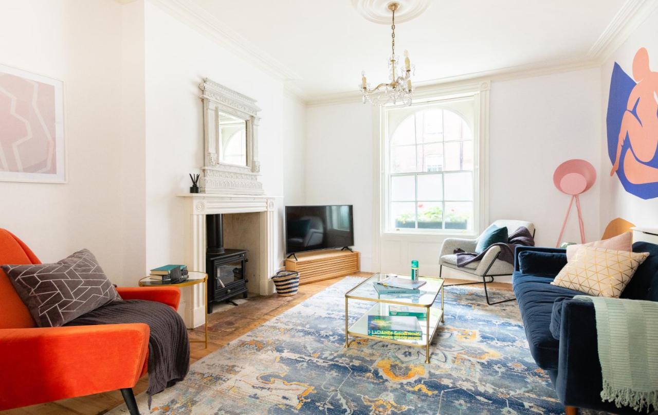 The Euston Square Escape - Modern And Central 4Bdr Home ลอนดอน ภายนอก รูปภาพ