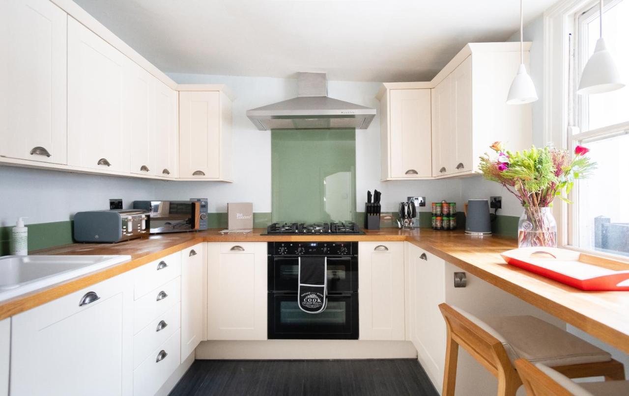 The Euston Square Escape - Modern And Central 4Bdr Home ลอนดอน ภายนอก รูปภาพ